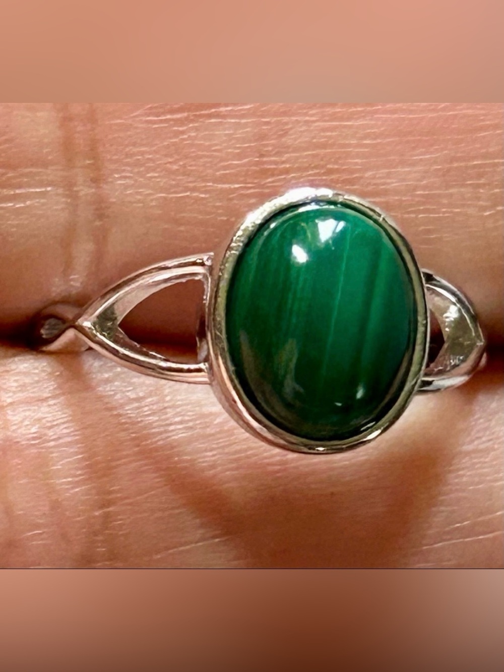 Sterling Silver S925 Ring Size 7 Green Malachite Celtic Infinity Knot Jewelry